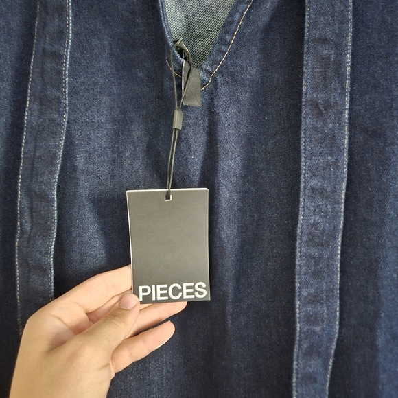 Elegant Navy Denim Mini Dress - Picture 6 of 7